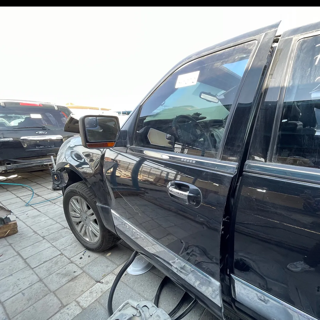 Door (LHF) - 2012 Lincoln Navigator