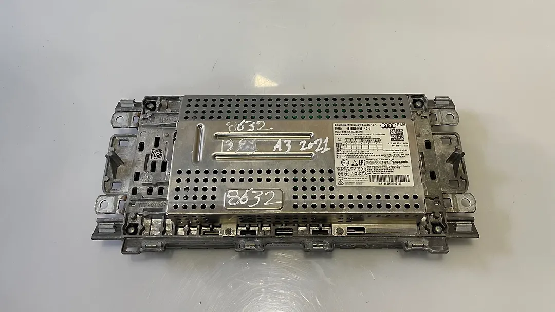 Info/GPS/TV Screen - 2022 Audi A3
