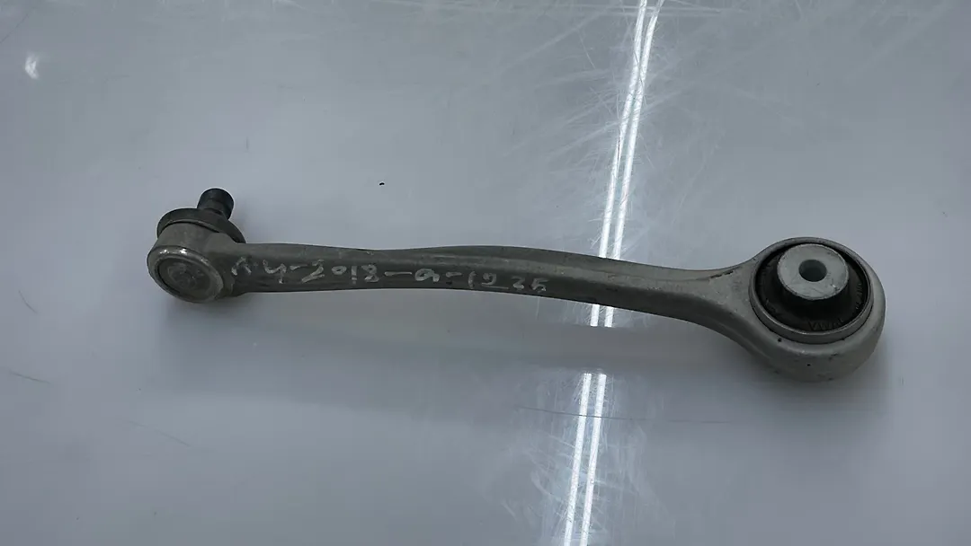 Upper arm (LH) - 2017 Audi A4