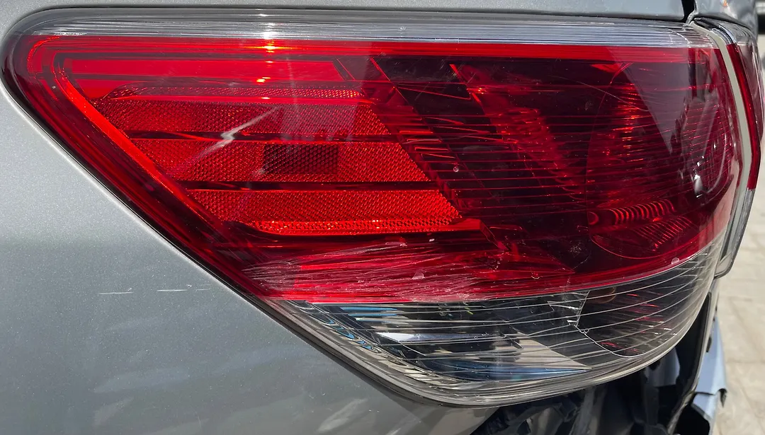 Tail Light (LH) - 2014 Nissan Pathfinder SE 3.5i