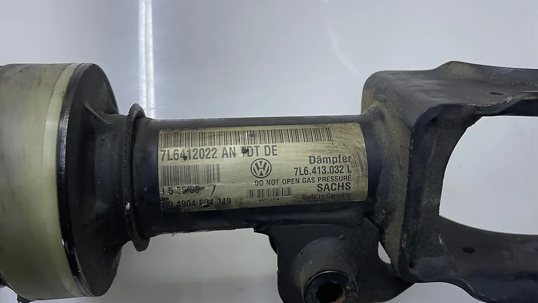 Shock Absorber (RHF) - 2009 Volkswagen Touareg