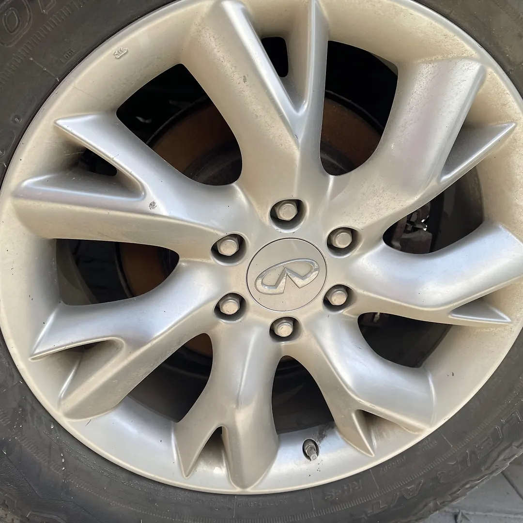 Rim - 2013 Infiniti QX56