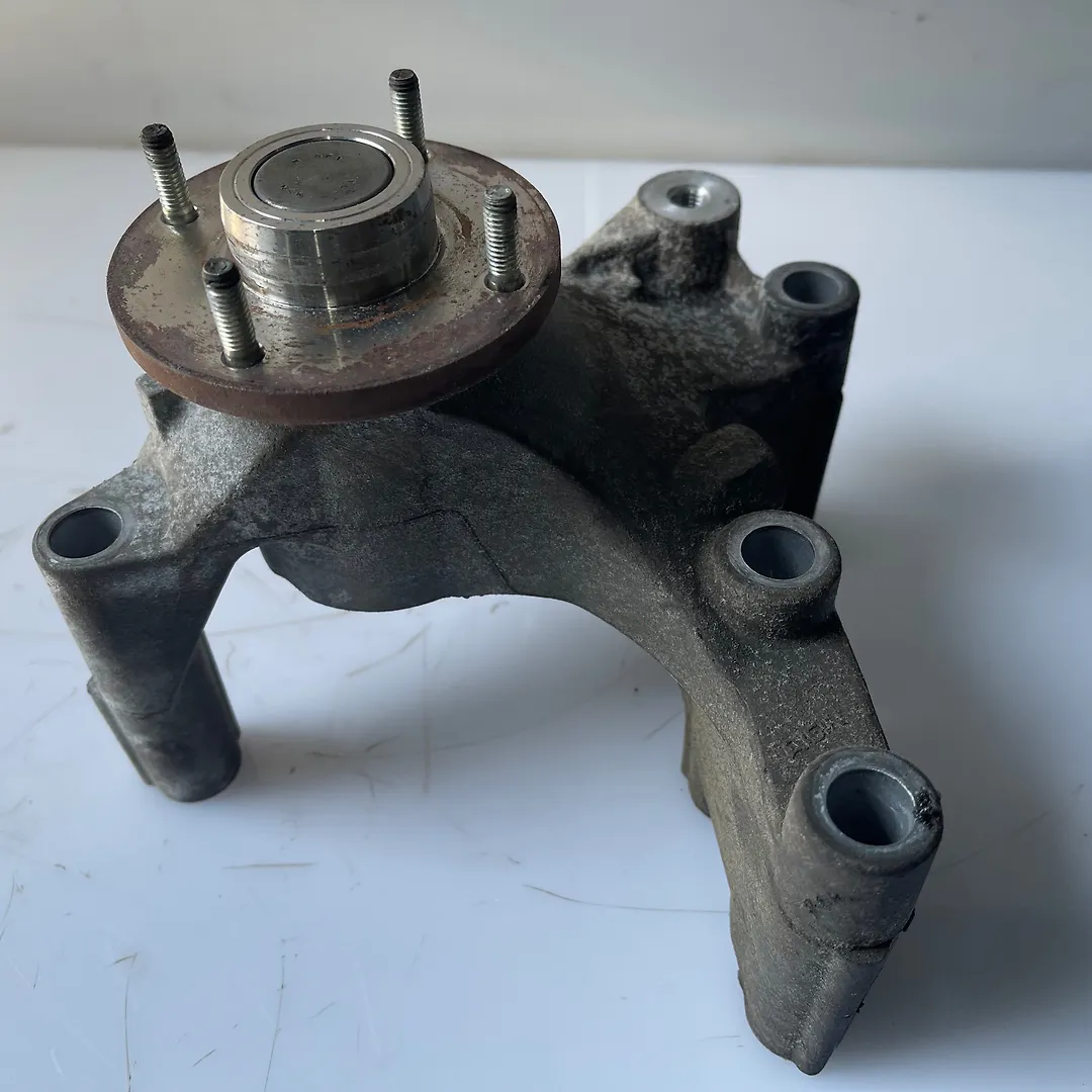 Clutch bracket - 2013 Infiniti QX56