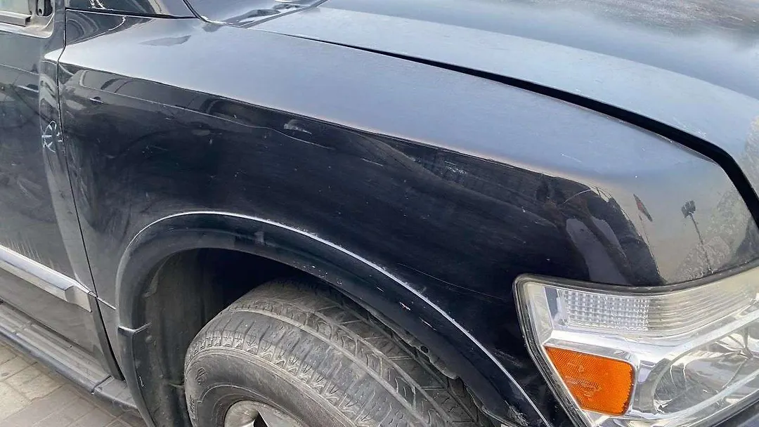 Fender (RHF) - 2010 Infiniti QX56 5.6i