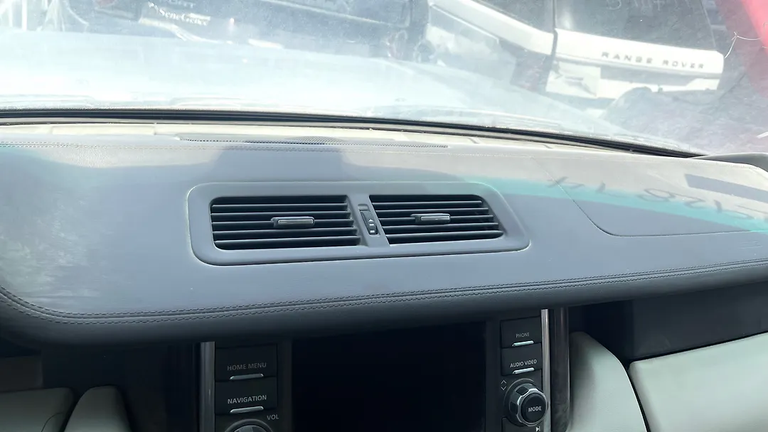 Dashboard  - 2012 Land Rover RANGE ROVER
