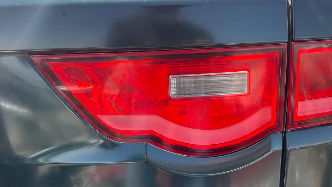 Trunk Light (RH) - 2018 Jaguar F-Pace PREMIUM
