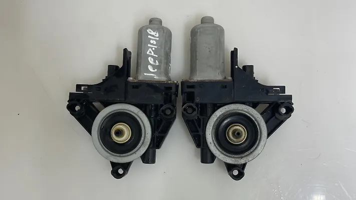 Power Window Motor - 2011 Jeep Grand Cherokee 70TH ANNIVERSARY