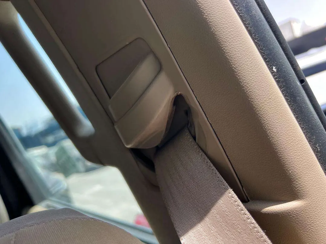 seat belt (LHF) - 2011 Toyota Sequoia