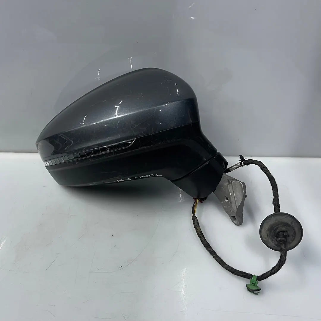 Side Mirror (RH) - 2018 Volkswagen Tiguan