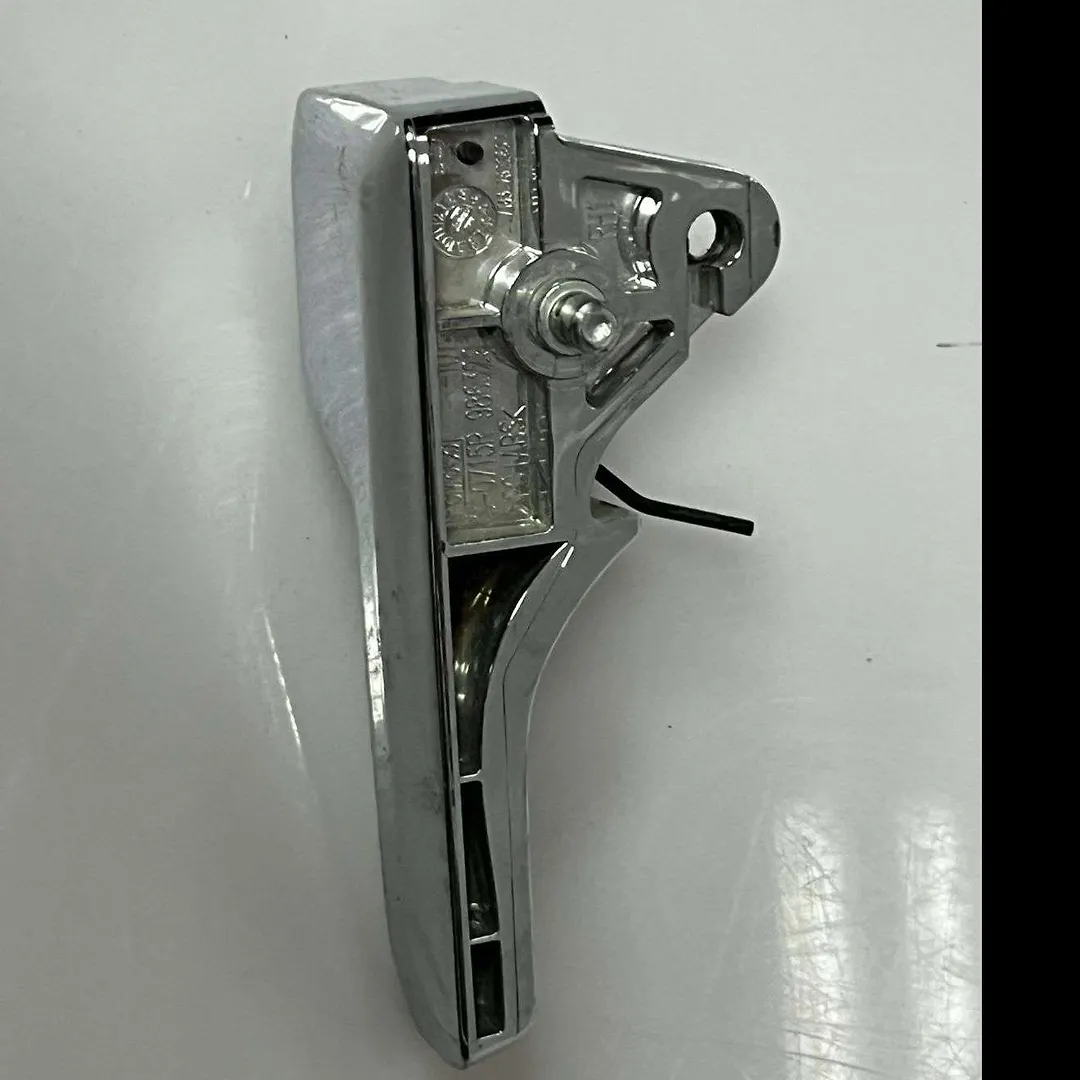 Door handle interior RHF- 2012 Ford Edge