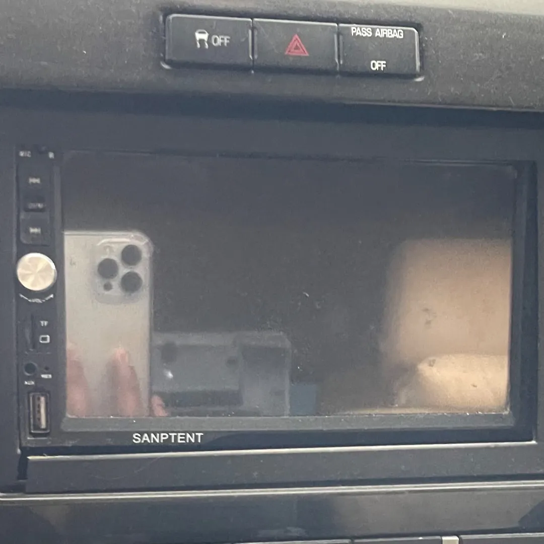 Info-gps-tv screen - 2012 Ford F-150