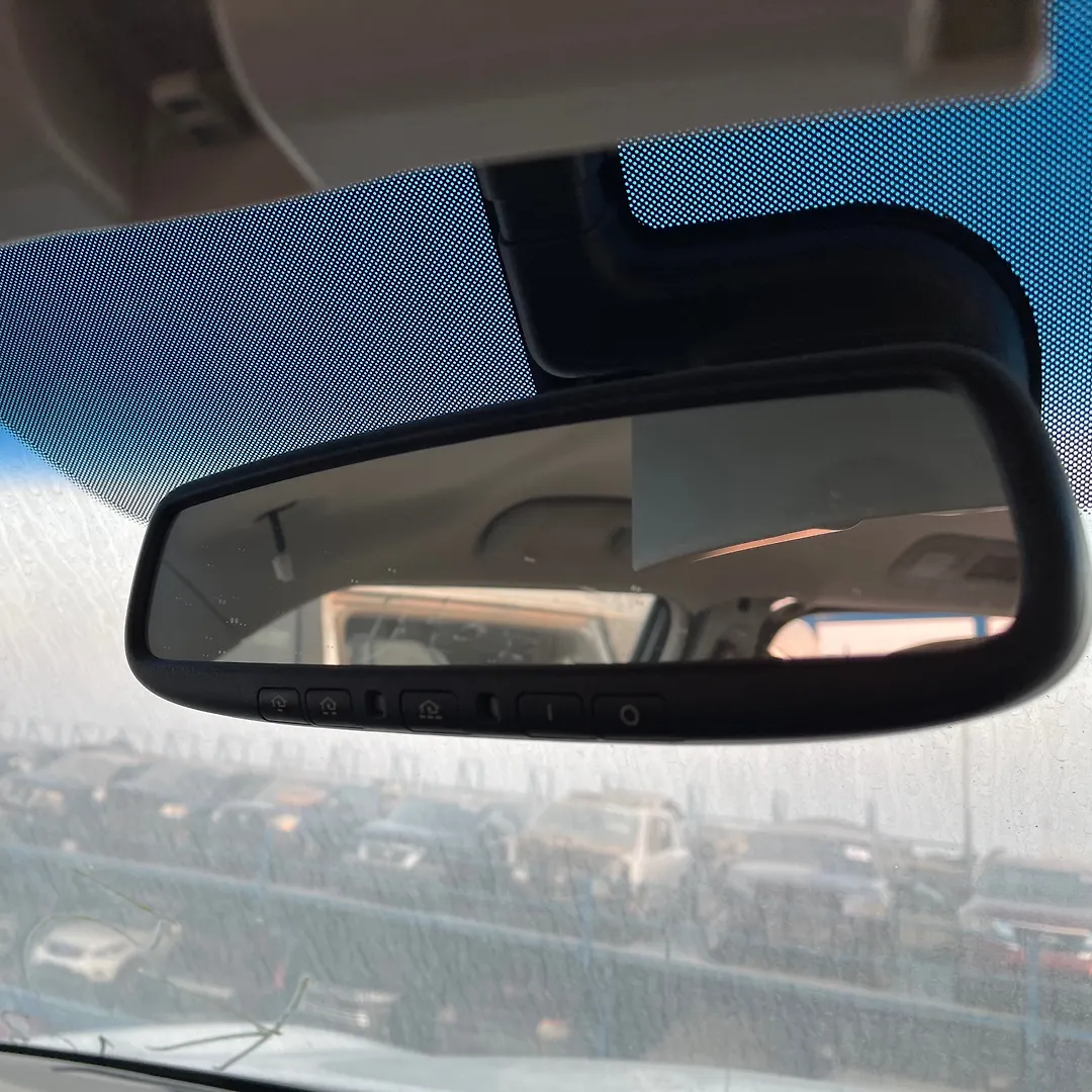 Rear view mirror - 2013 Infiniti QX56