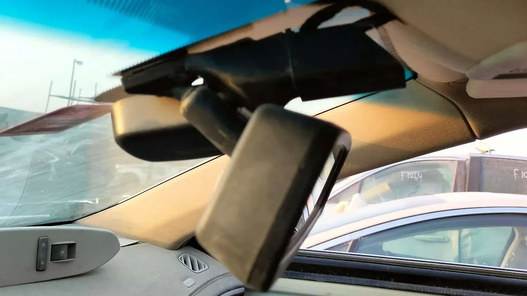 Rear view mirror - 2013 Cadillac CTS