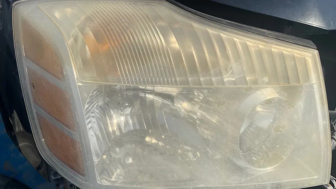 Headlight (RH) - 2006 Nissan Armada