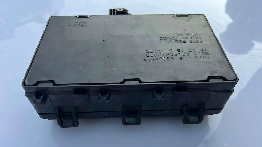 Fuse box - 2017 Lincoln MKX