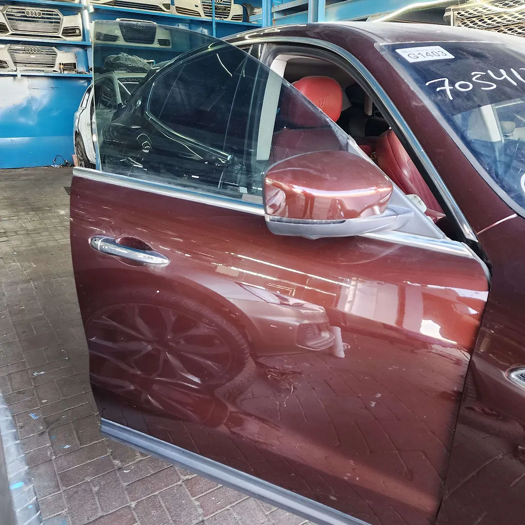 Door (RHF) - 2017 Maserati Levante