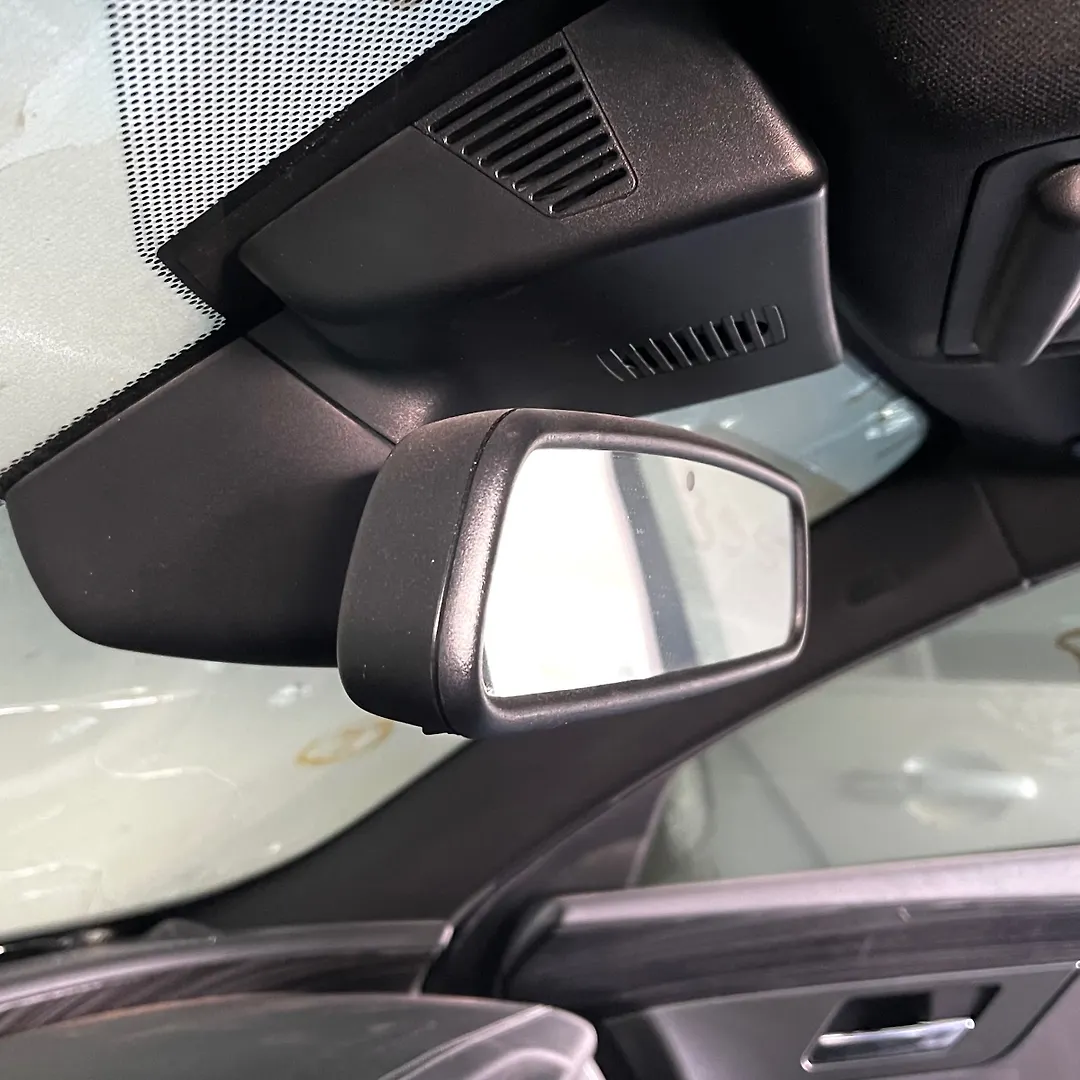 Mirror (Inner rear view) - 2015 Jaguar XF
