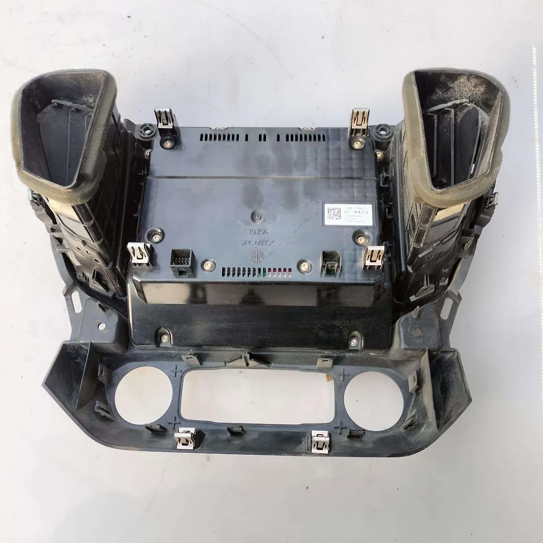 Info-gps-tv screen - 2019 GMC Acadia