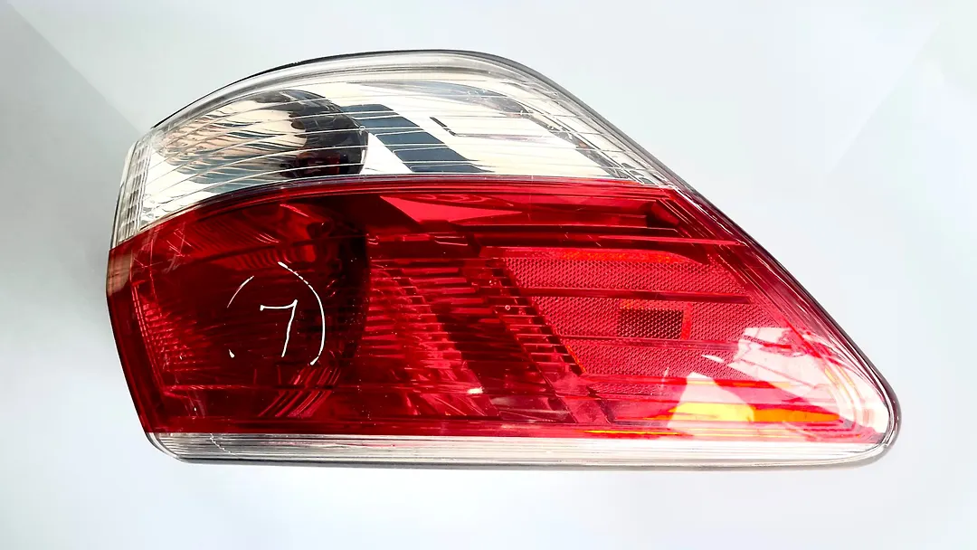 Tail Light (LH) - 2013 Nissan Pathfinder