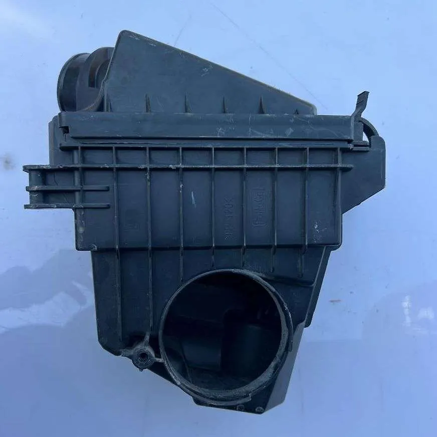 Air cleaner box - 2018 Ford EcoSport