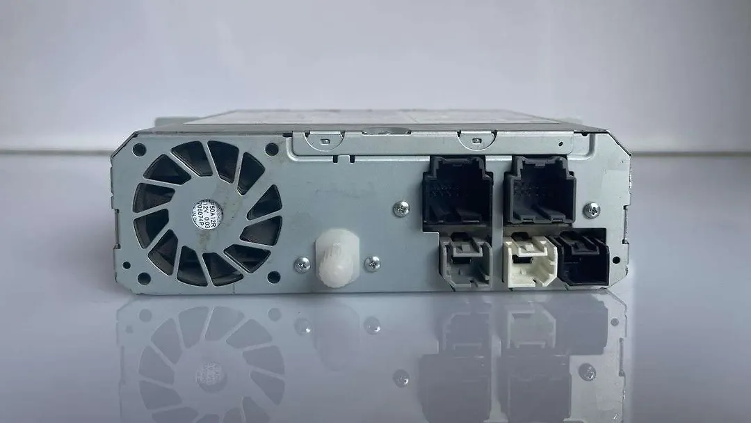 Radio FM CD Player Receiver - 2016 GMC Yukon XL