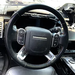 Steering wheel - 2018 Land Rover DISCOVERY HSE Luxury