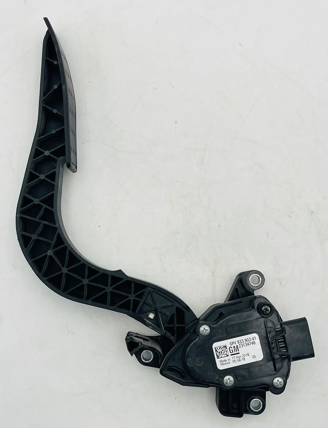 Pedal brake/clutch - 2018 Chevrolet Traverse LS