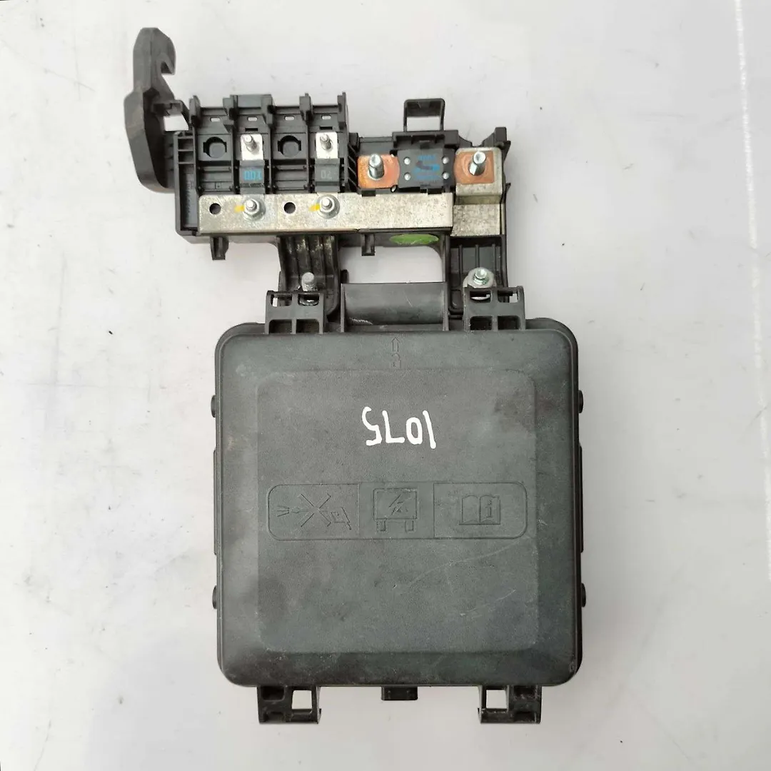 Fuse box - 2013 Cadillac ATS