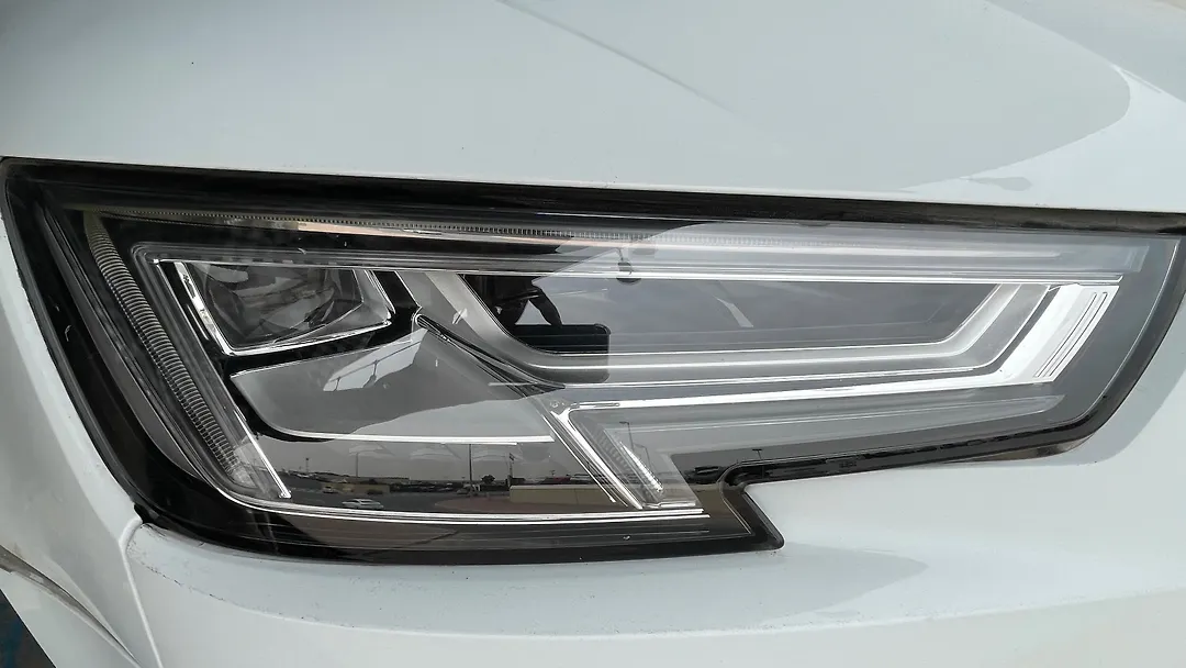 Headlight (RH) - 2017 Audi A4