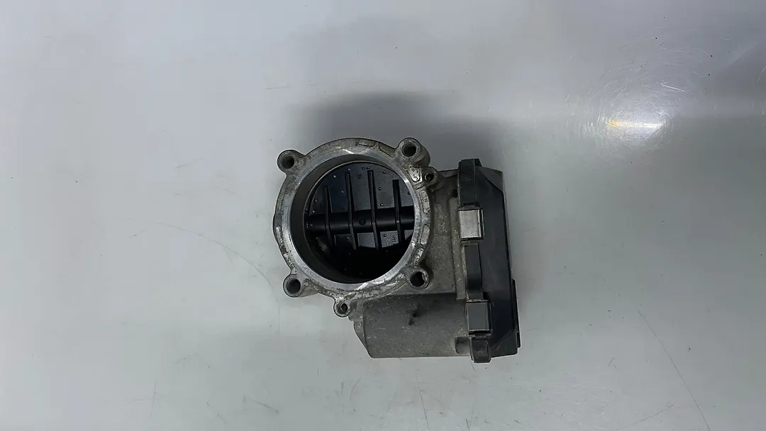 Throttle body - 2014 Volkswagen Touareg