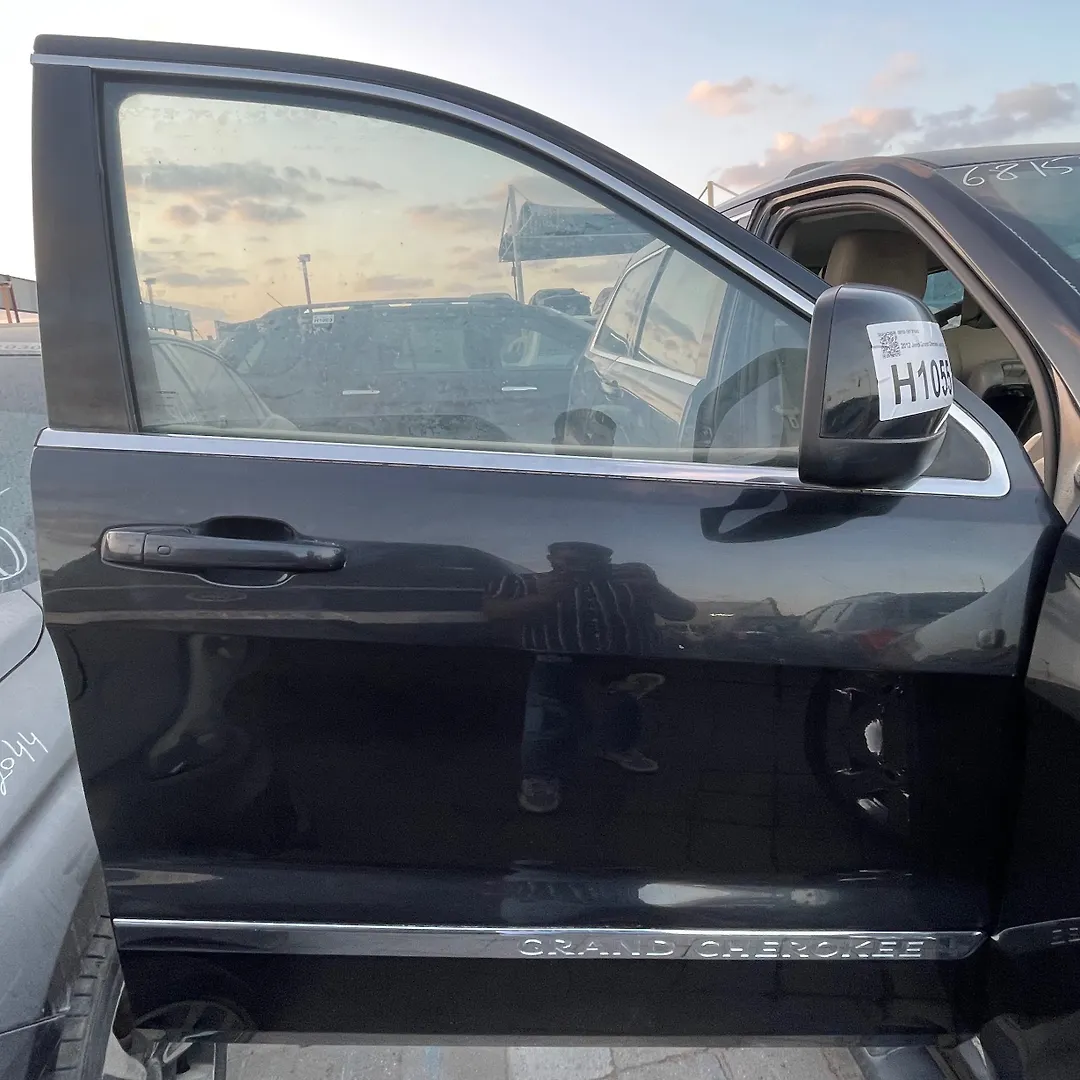 Door (RHF) - 2012 Jeep Grand Cherokee Laredo WK