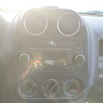 Audio CD Disc player  - 2009 Jeep Patriot