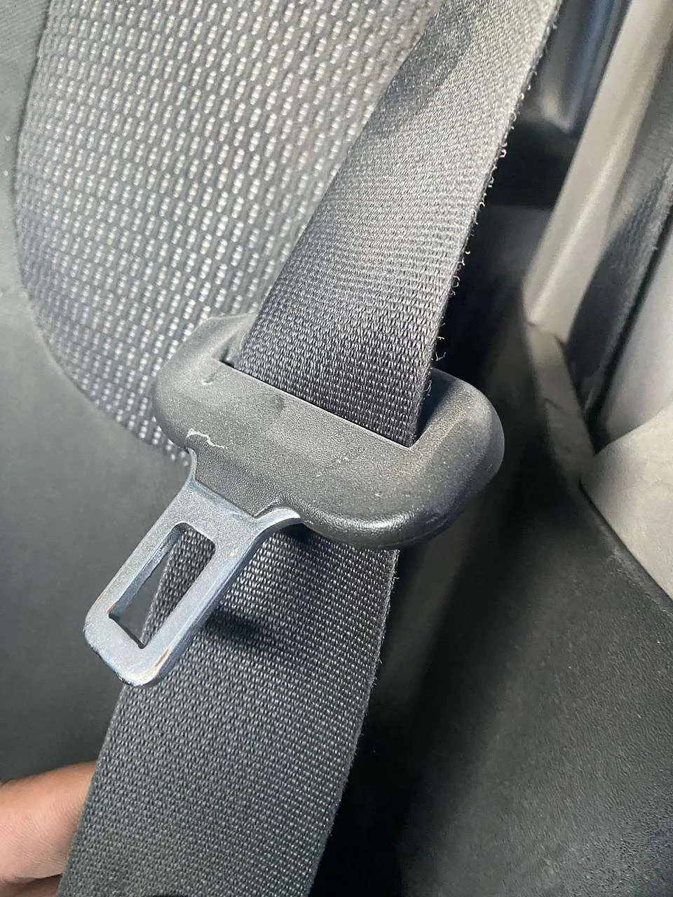 seat belt (LHF) - 2014 Nissan Pathfinder