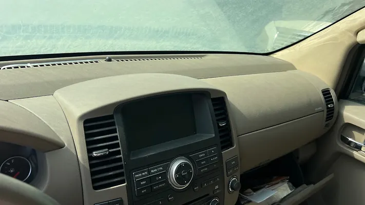 Dashboard  - 2011 Nissan Pathfinder 4.0