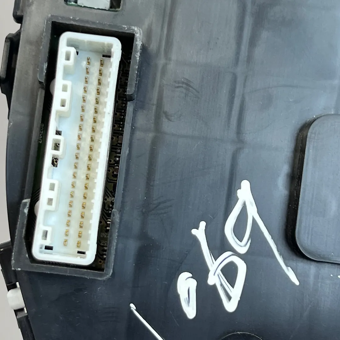 Speedometer - 2011 Infiniti QX56