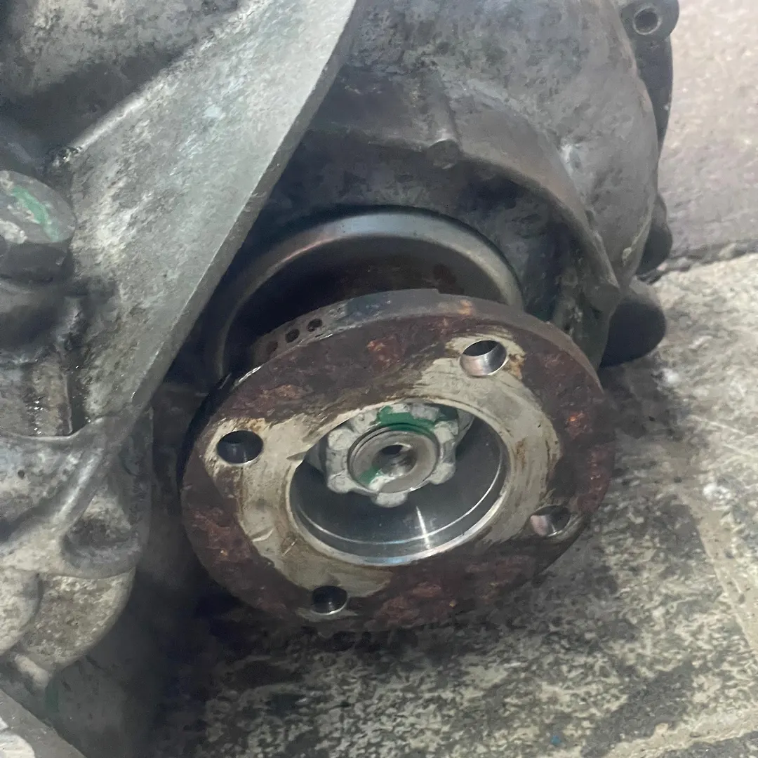 Differential case - 2017 Nissan Titan
