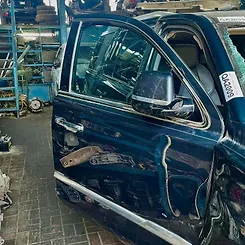 Door (RHF) - 2019 Cadillac Escalade Luxury