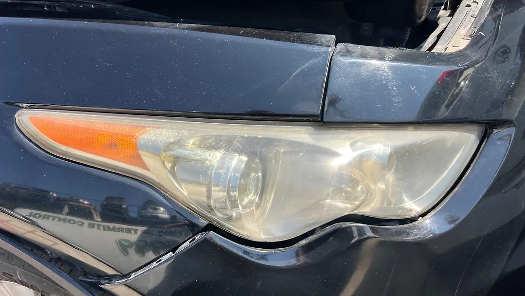Headlight (RH) - Infiniti