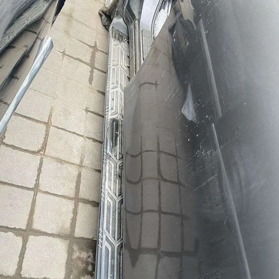 Running board - 2019 Nissan Armada