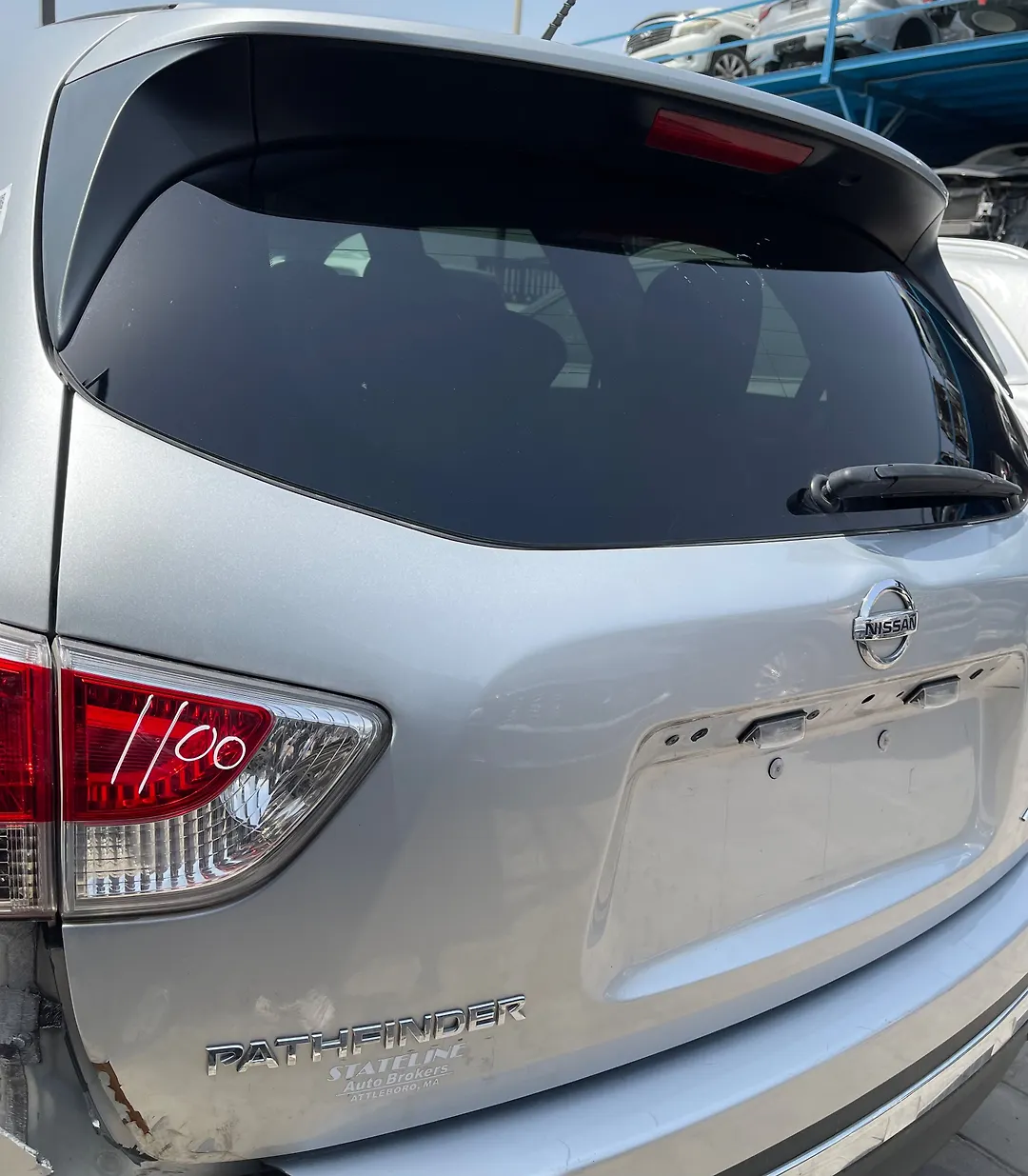 Trunk/hatch/tailgate - 2014 Nissan Pathfinder SE 3.5i