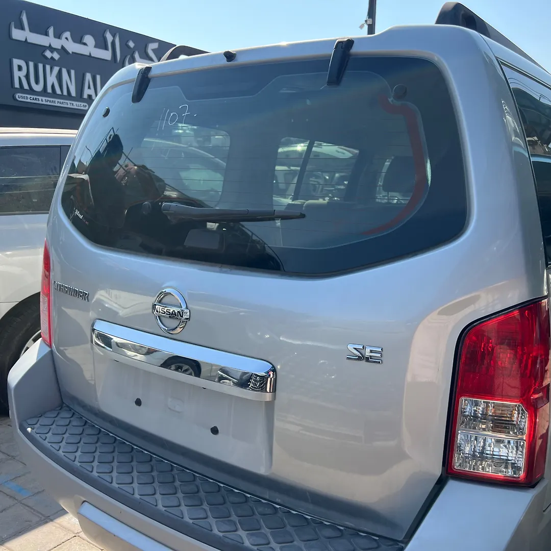 Trunk/hatch/tailgate - 2011 Nissan Pathfinder 4.0