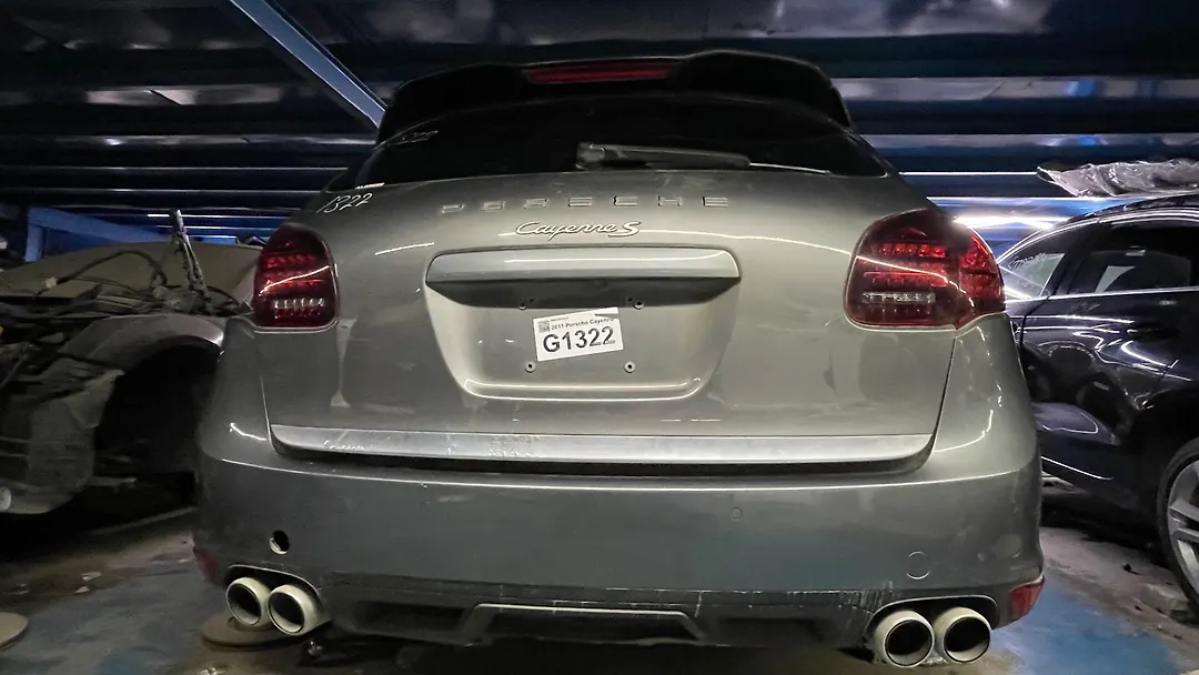 Trunk/hatch/tailgate - 2011 Porsche Cayenne S