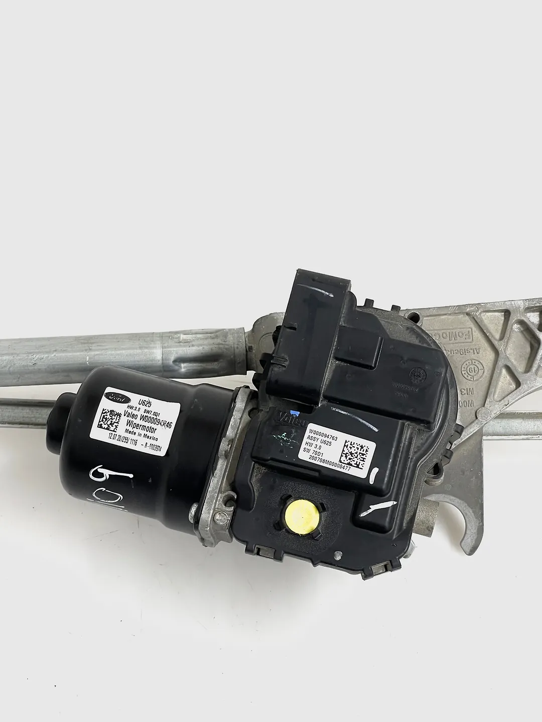 Windshield wiper motor - 2021 Ford Explorer XLT