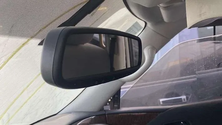 Rear view mirror - 2019 Nissan Armada