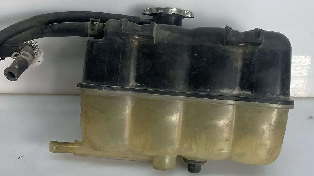 Radiator Water Bottle - 2017 Nissan Armada 5.6i