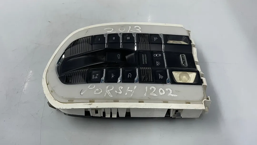 Overhead Console - 2011 Porsche Cayenne