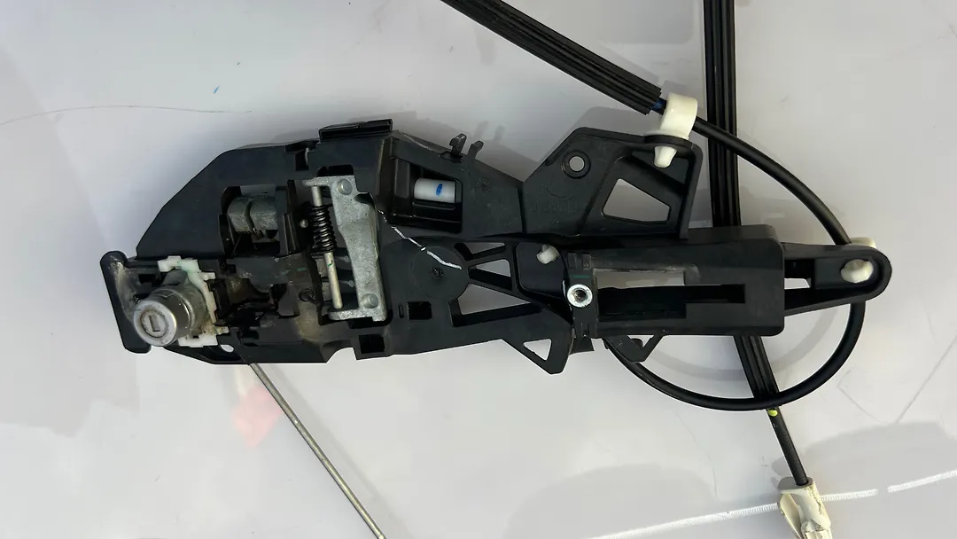 DOOR LOCK(LHF) - 2020 Chevrolet Traverse