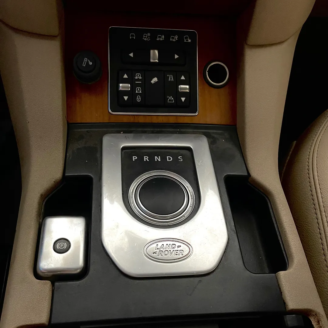 Gear Shift Knob(Automatic) - 2015 Land Rover LR4