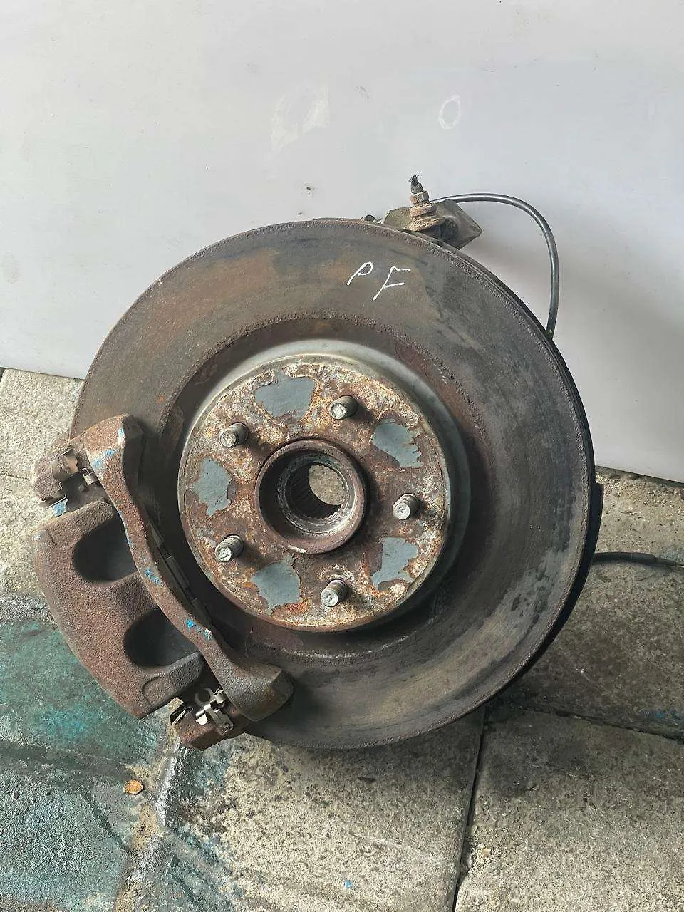 Hub - 2013 Nissan Pathfinder