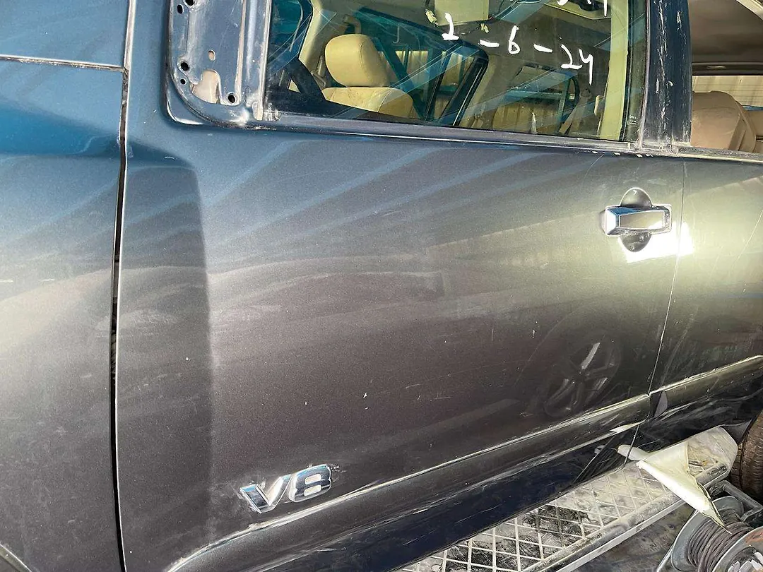 Running board - 2010 Nissan Armada
